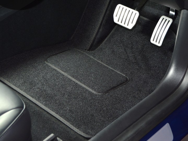 Grand Car Mats sample