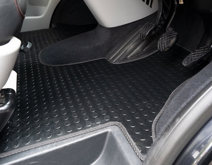 Off Road Rubber Van Mats sample